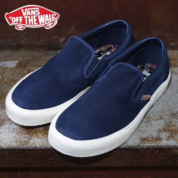 vans classic slip on navy blue